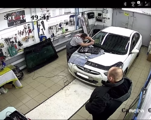 Видеонаблюдение в автосервисе с присутствием клиента