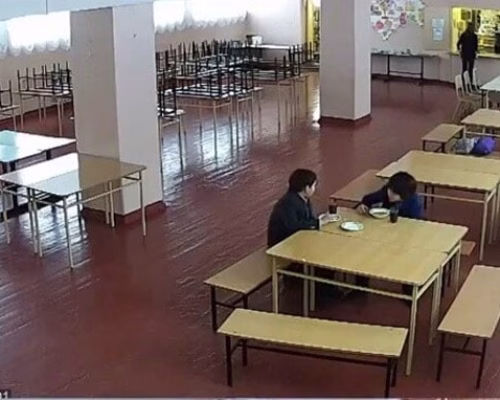 Школьная столовая